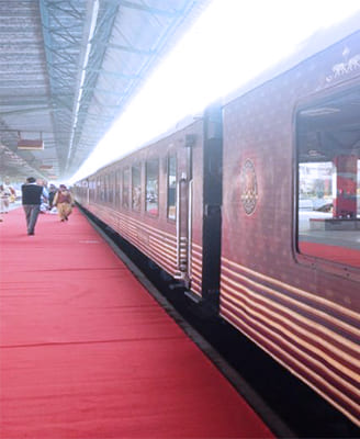 The Indian Panorama - Maharajas' Express Travel Package